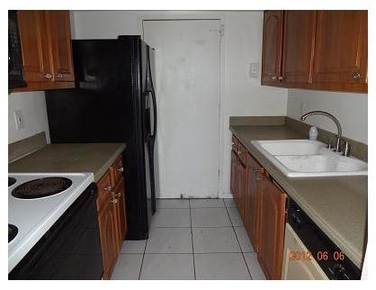 2350 Northeast 135th Street, Unit 804 North Miami, FL 33181 - Photo 2 of 10