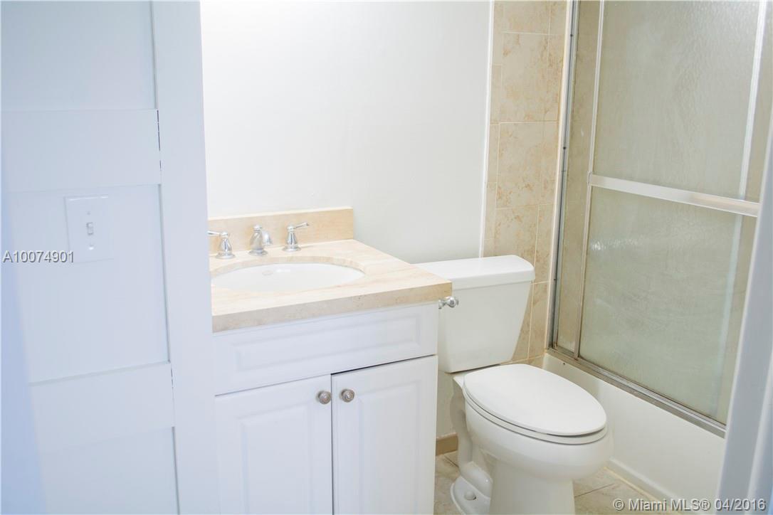 6045 Northwest 186th Street, Unit 319 Hialeah, FL 33015 - Photo 13 of 16