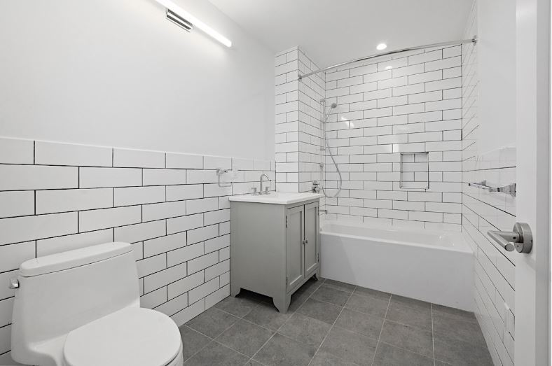 281 Grand Street, Unit 3F Manhattan, NY 10002 - Photo 4 of 12