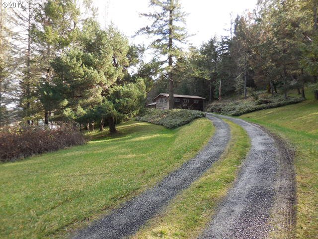 6576 Garden Valley Road Roseburg, OR 97471 - Photo 18 of 19 Gallery Image 18
