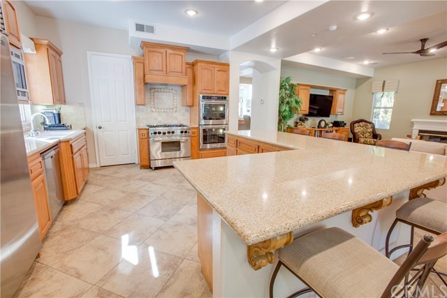 203 Franklin Avenue Redlands, CA 92373 - Photo 6 of 30