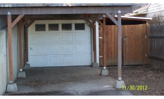 819 Southwest 6th Street Pendleton, OR 97801 - Photo 5 of 16