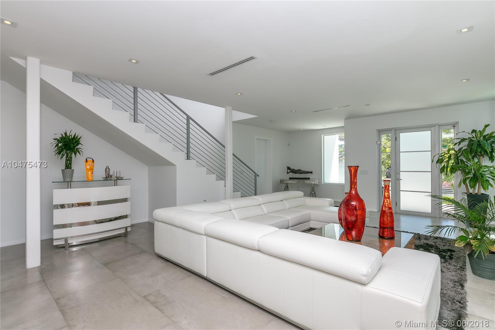 140 Southwest 19th Road Miami, FL 33129 - Photo 9 of 38