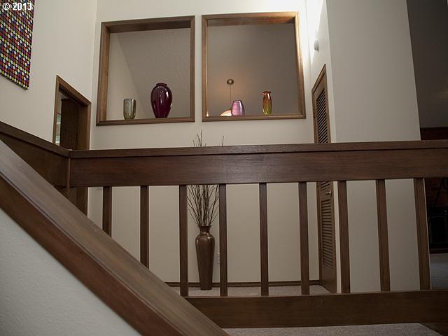 2020 Southwest Kanan Street Portland, OR 97239 - Photo 12 of 16 Gallery Image 12