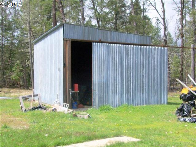 625 Kirkham Road Cave Junction, OR 97523 - Photo 6 of 10