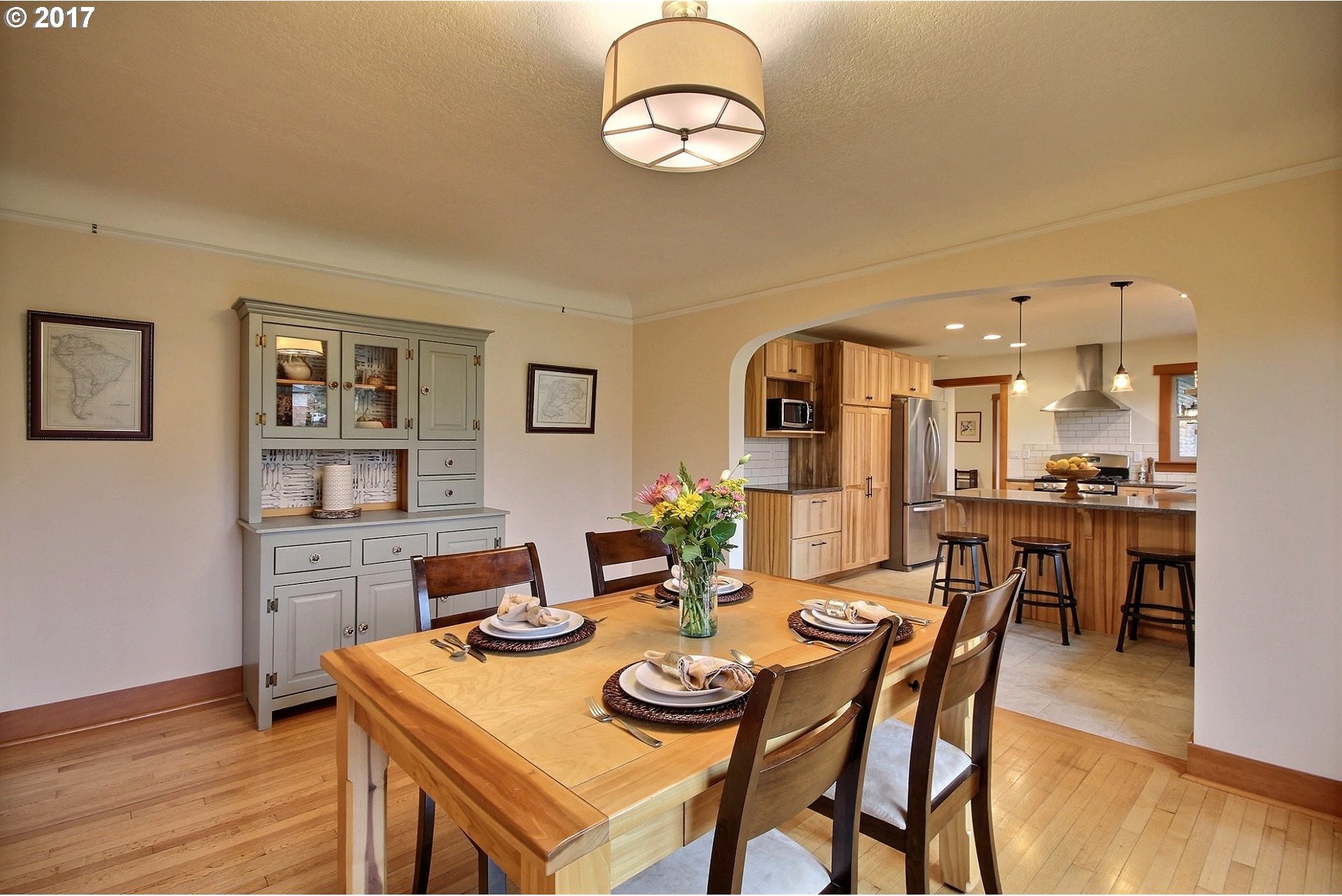 5505 Southwest Brugger Street Portland, OR 97219 - Photo 10 of 32 Gallery Image 10