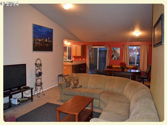 11012 Rees Street Northeast Donald, OR 97020 - Photo 6 of 13
