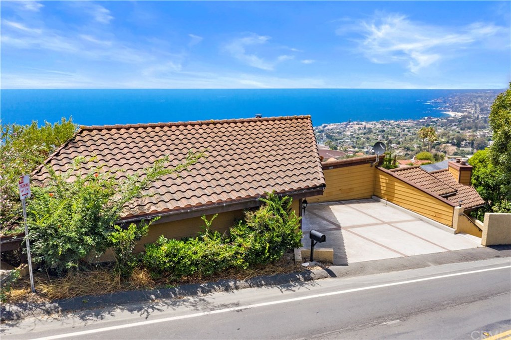 1055 Summit Drive Laguna Beach, CA 92651 - Photo 57 of 75