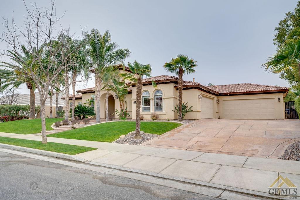 12307 Trinity River Drive Bakersfield, CA 93312 - Photo 3 of 40