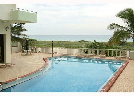 9225 Collins Avenue, Unit 903 Surfside, FL 33154 - Photo 10 of 15