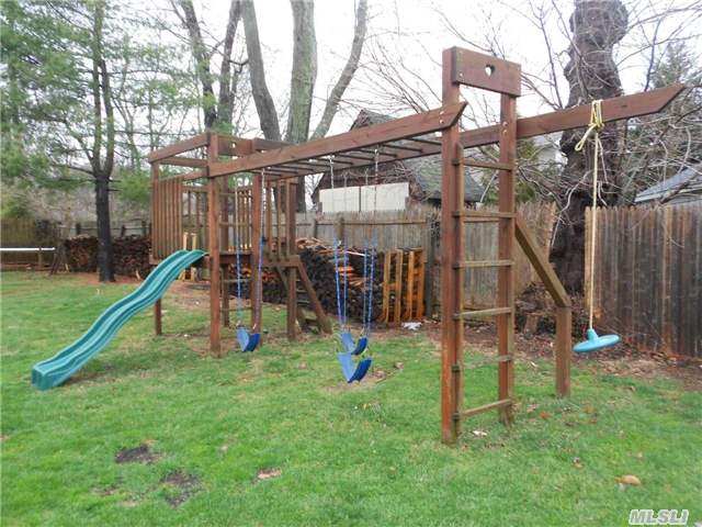 3 Rustic Road Miller Place, NY 11764 - Photo 18 of 20 Gallery Image 18
