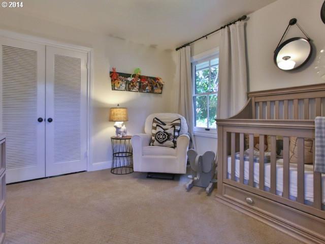8935 Southwest Jamieson Road Portland, OR 97225 - Photo 10 of 16 Gallery Image 10