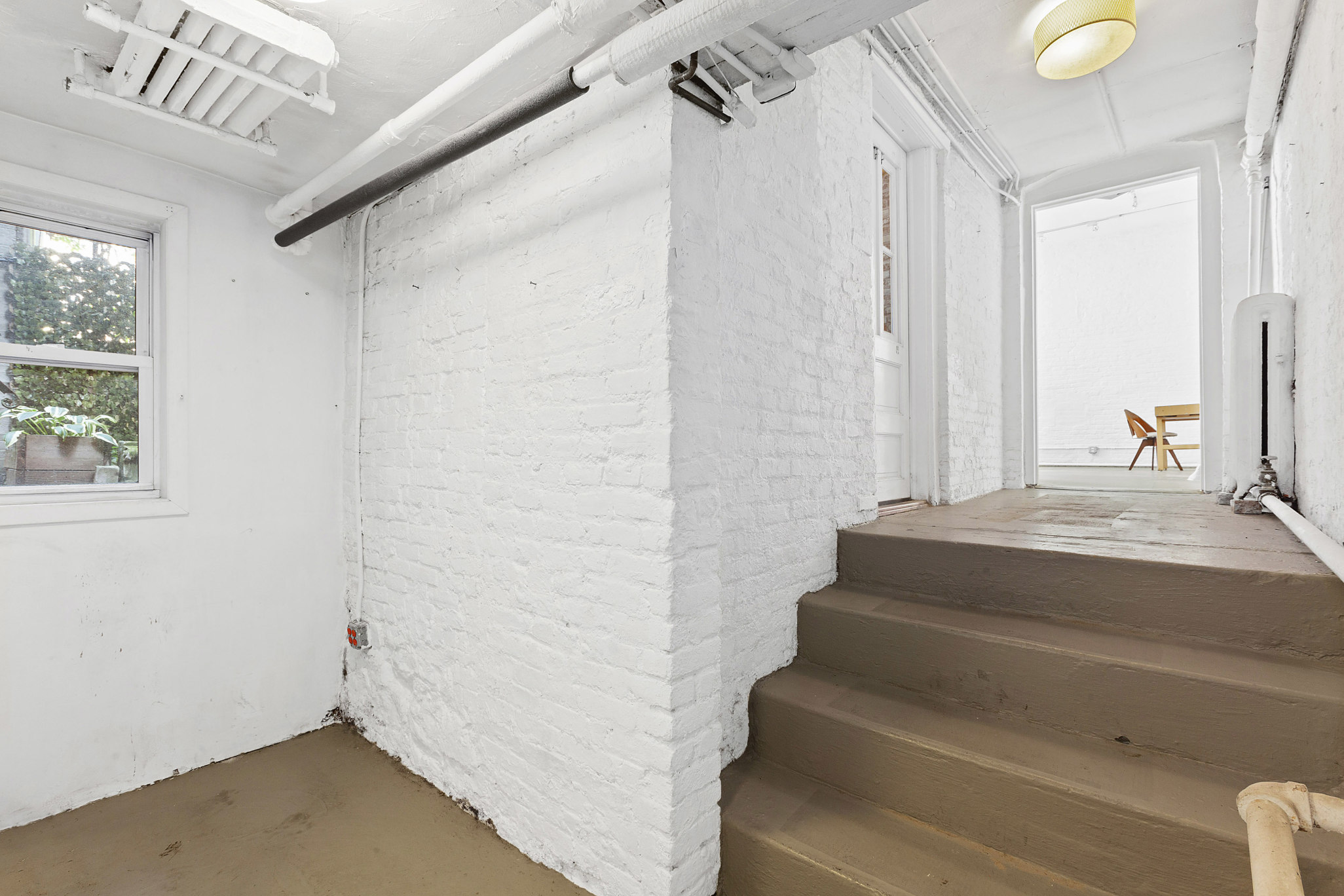 198 6th Avenue, Unit 1 Manhattan, NY 10013 - Photo 2 of 9