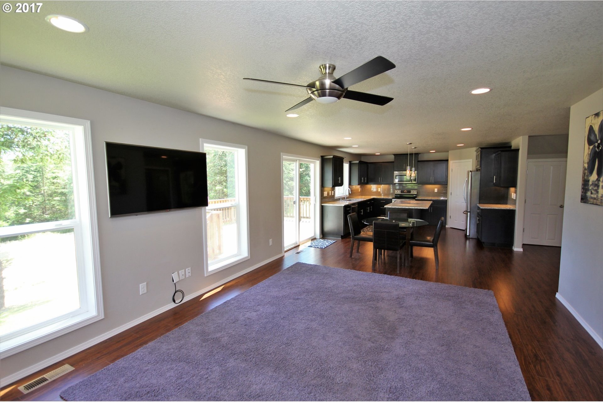 604 Walker Road Kelso, WA 98626 - Photo 6 of 30 Gallery Image 6