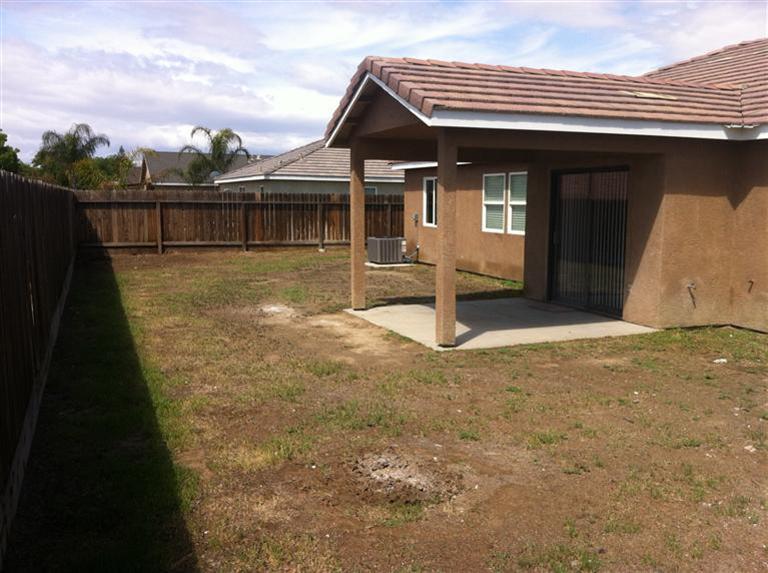 3705 Harris Road Bakersfield, CA 93313 - Photo 9 of 10 Gallery Image 9