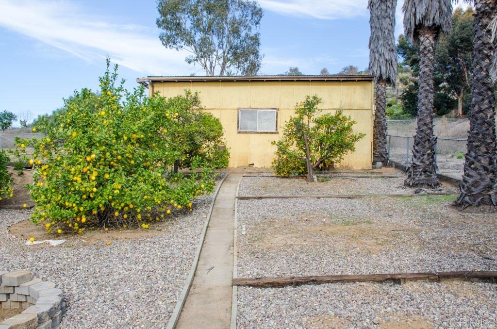 9121 Northcote Road Santee, CA 92071 - Photo 24 of 25 Gallery Image 24