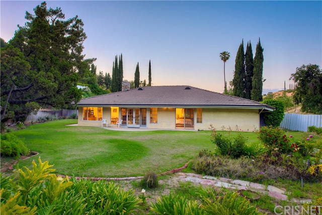 15500 Royal Ridge Road Sherman Oaks, CA 91403 - Photo 3 of 31