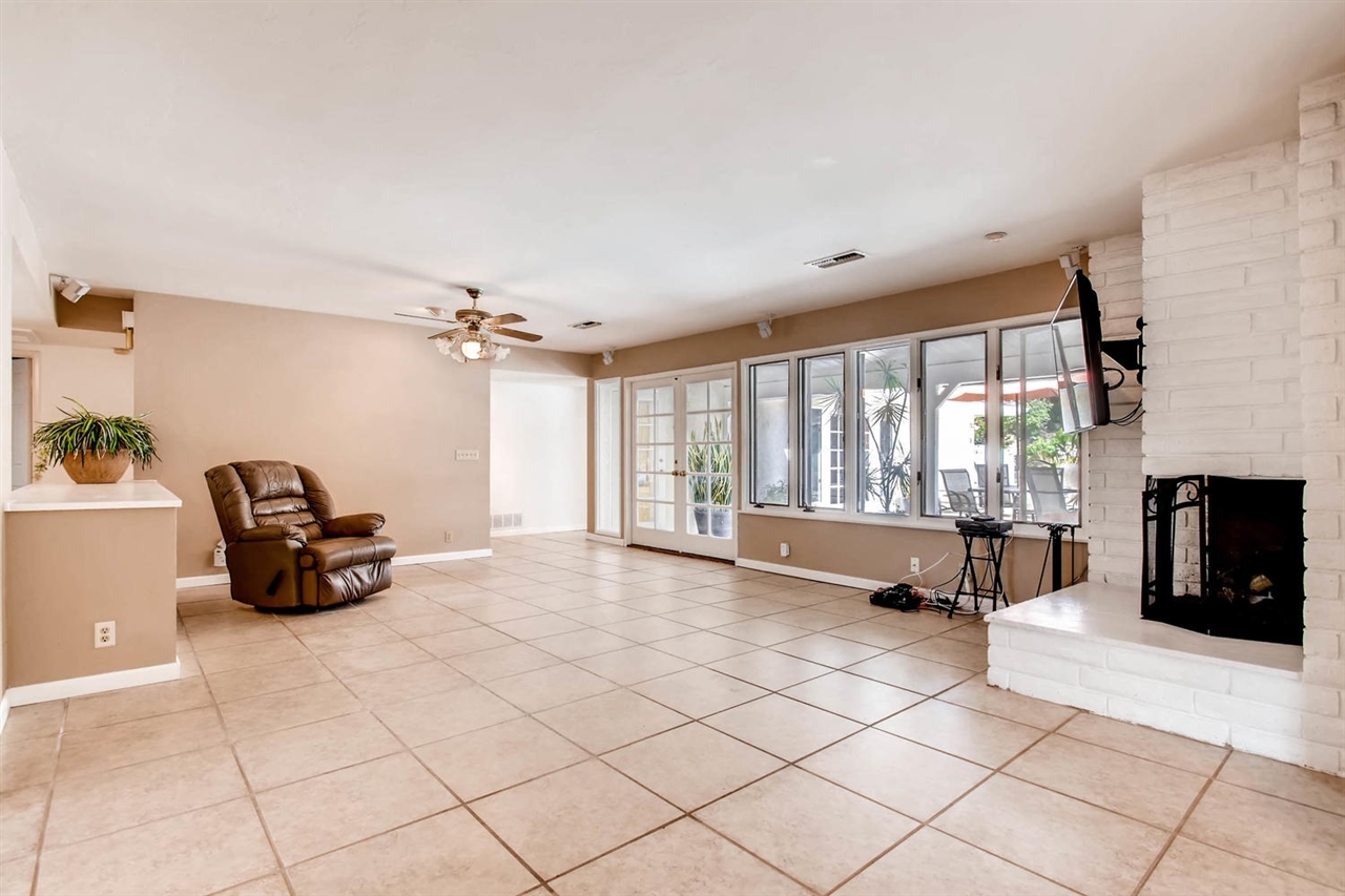 2094 Windmill View Road El Cajon, CA 92020 - Photo 4 of 25