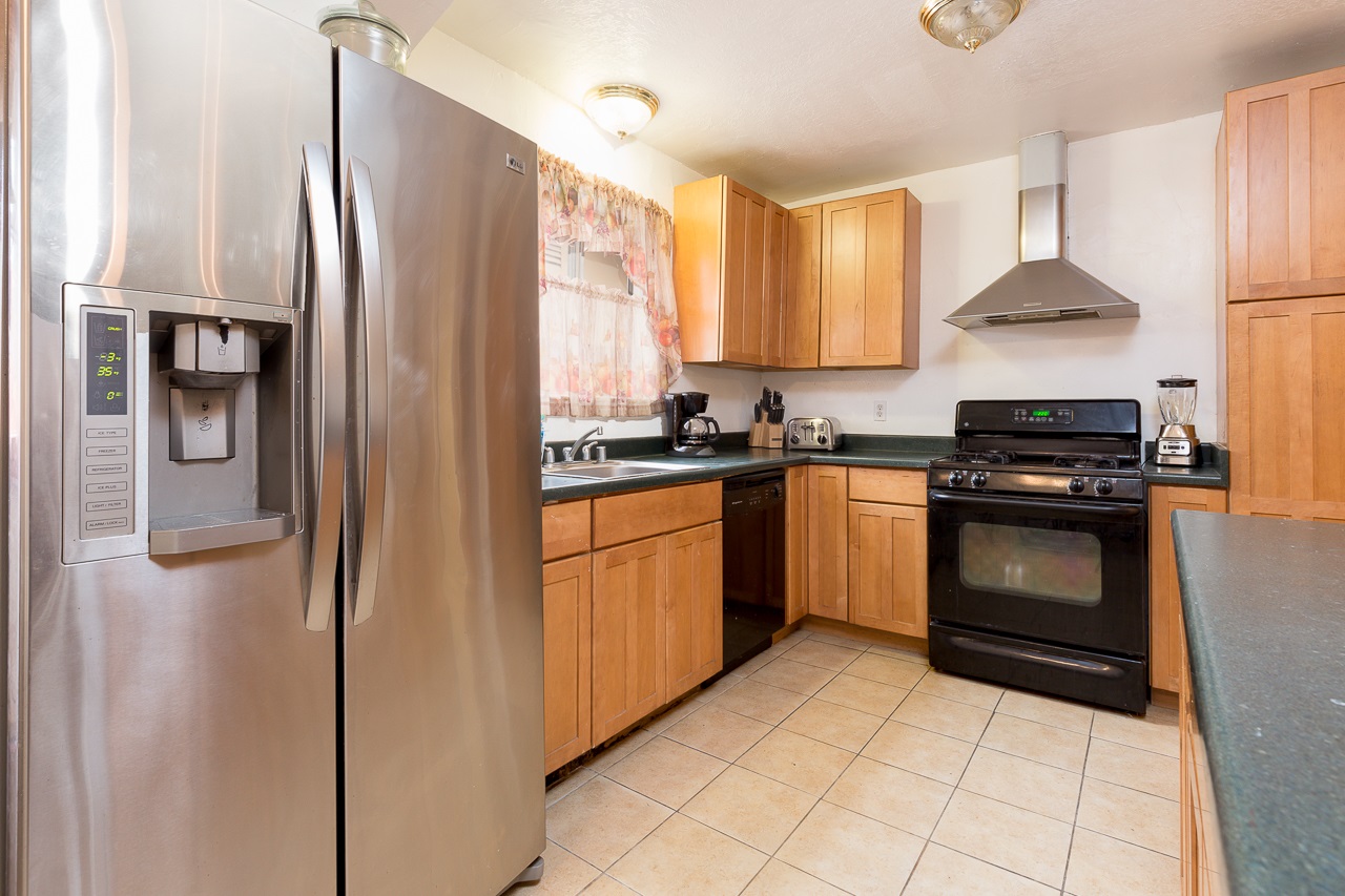 10362 Strawberry Lane Spring Valley, CA 91977 - Photo 9 of 23