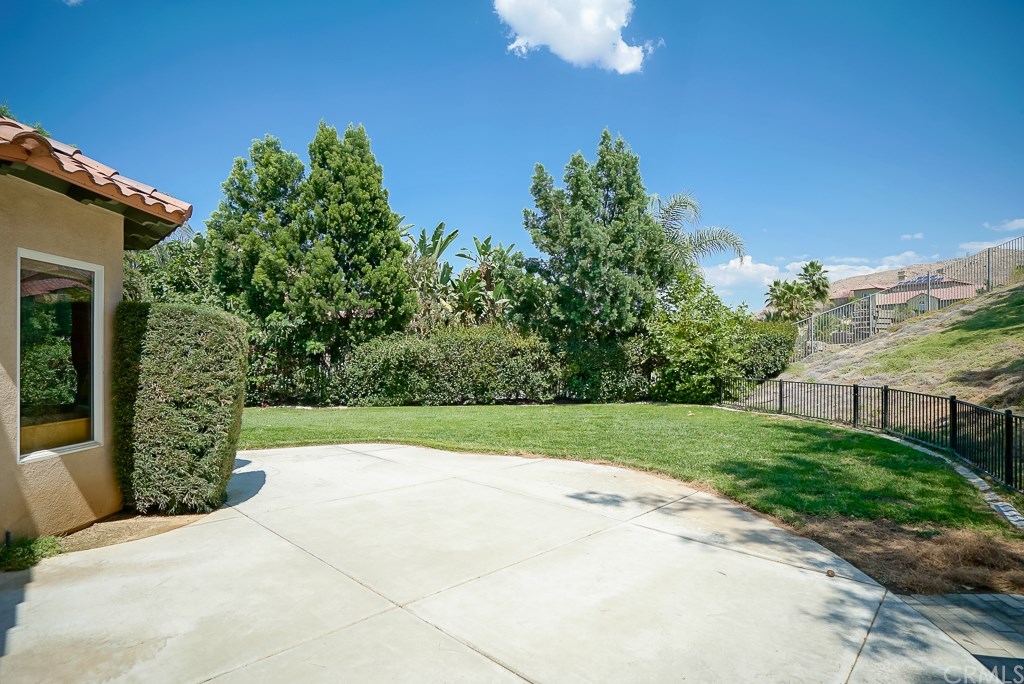 5320 Lochmoor Drive Riverside, CA 92507 - Photo 28 of 43