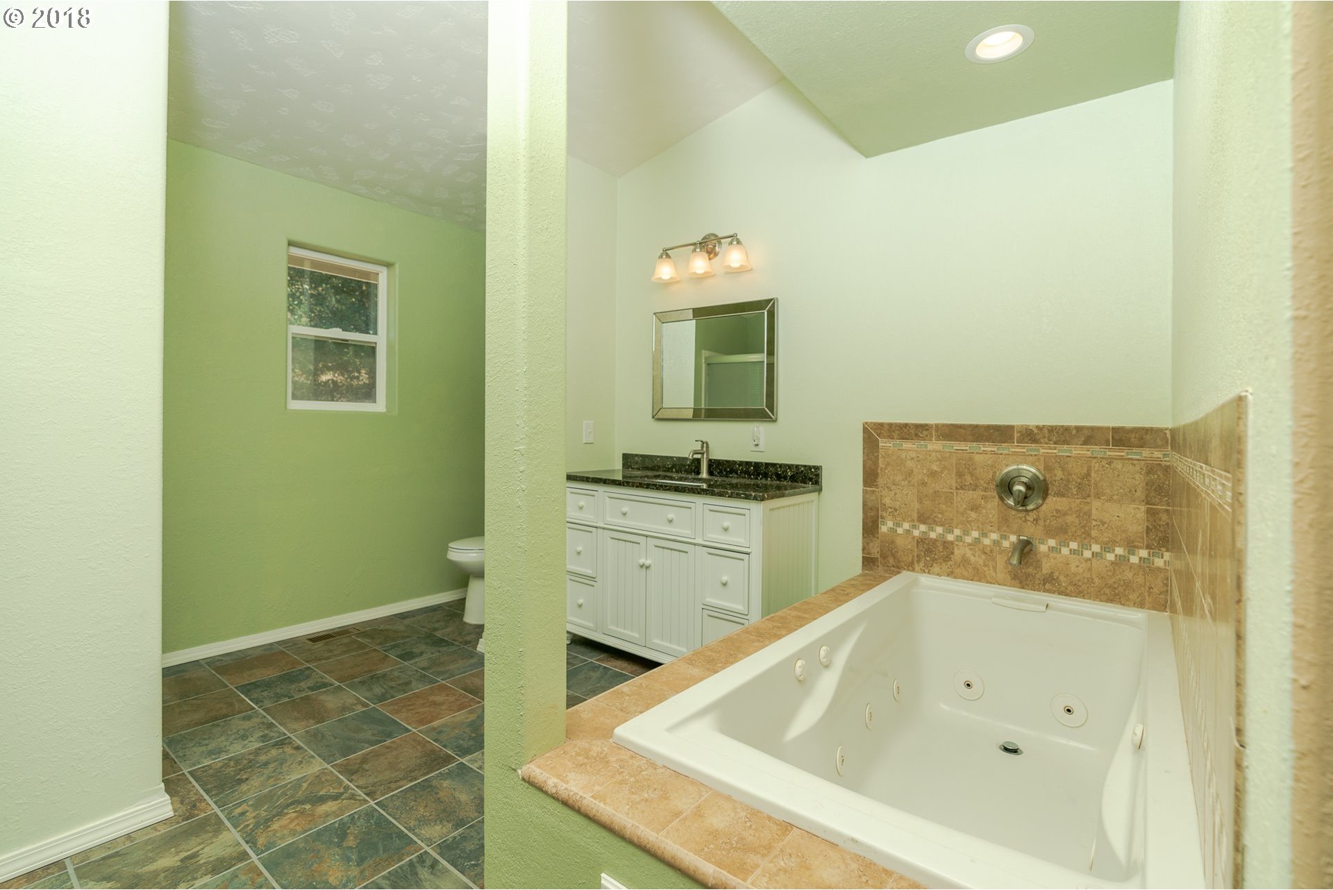 624 Becker Road Roseburg, OR 97471 - Photo 10 of 31