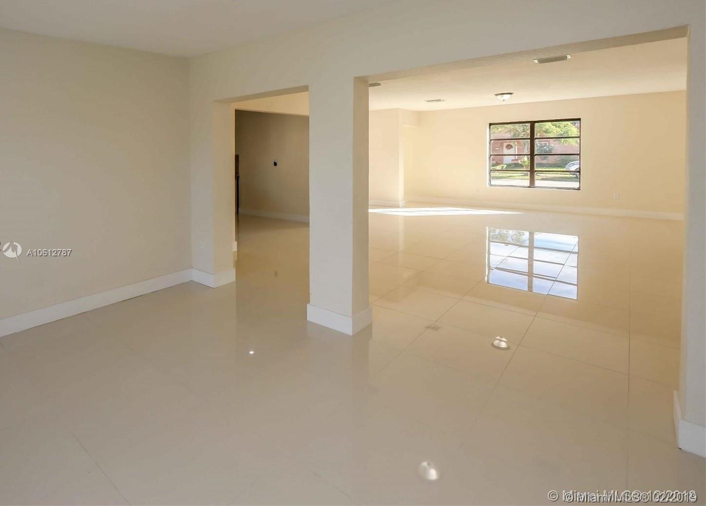 4634 Southwest 127th Place Miami, FL 33175 - Photo 12 of 23