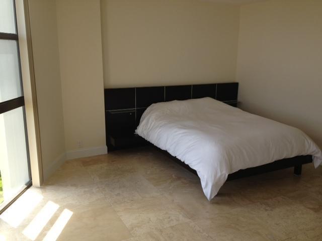 2000 Towerside Terrace, Unit 1508 Miami, FL 33138 - Photo 4 of 14