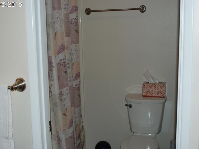 910 Bellevue Drive Reedsport, OR 97467 - Photo 13 of 16 Gallery Image 13