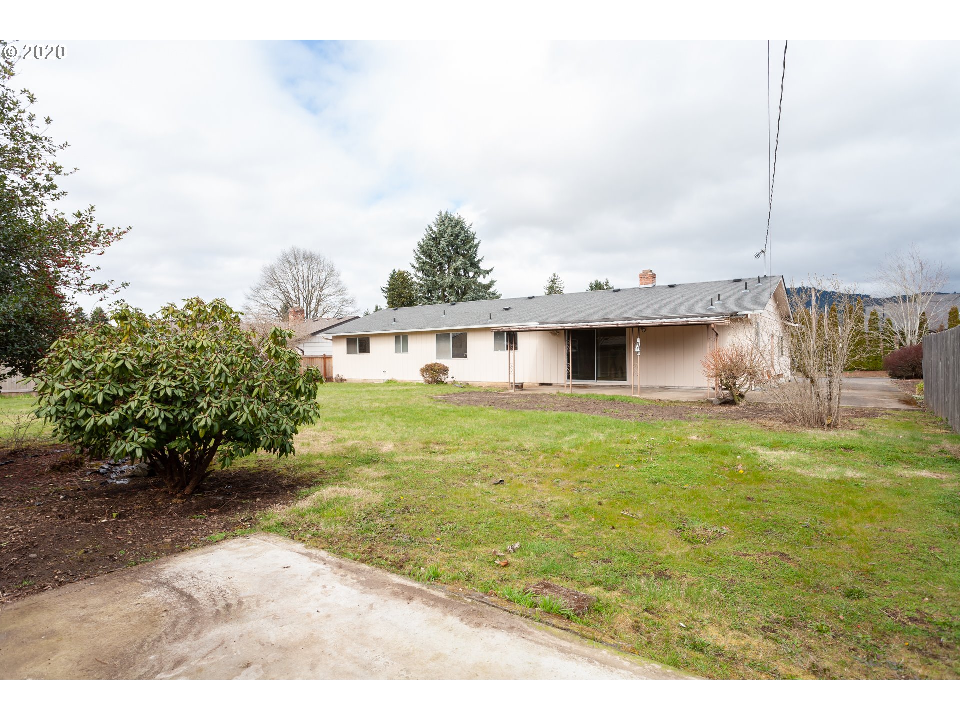 2167 Lomond Avenue Springfield, OR 97477 - Photo 28 of 29 Gallery Image 28