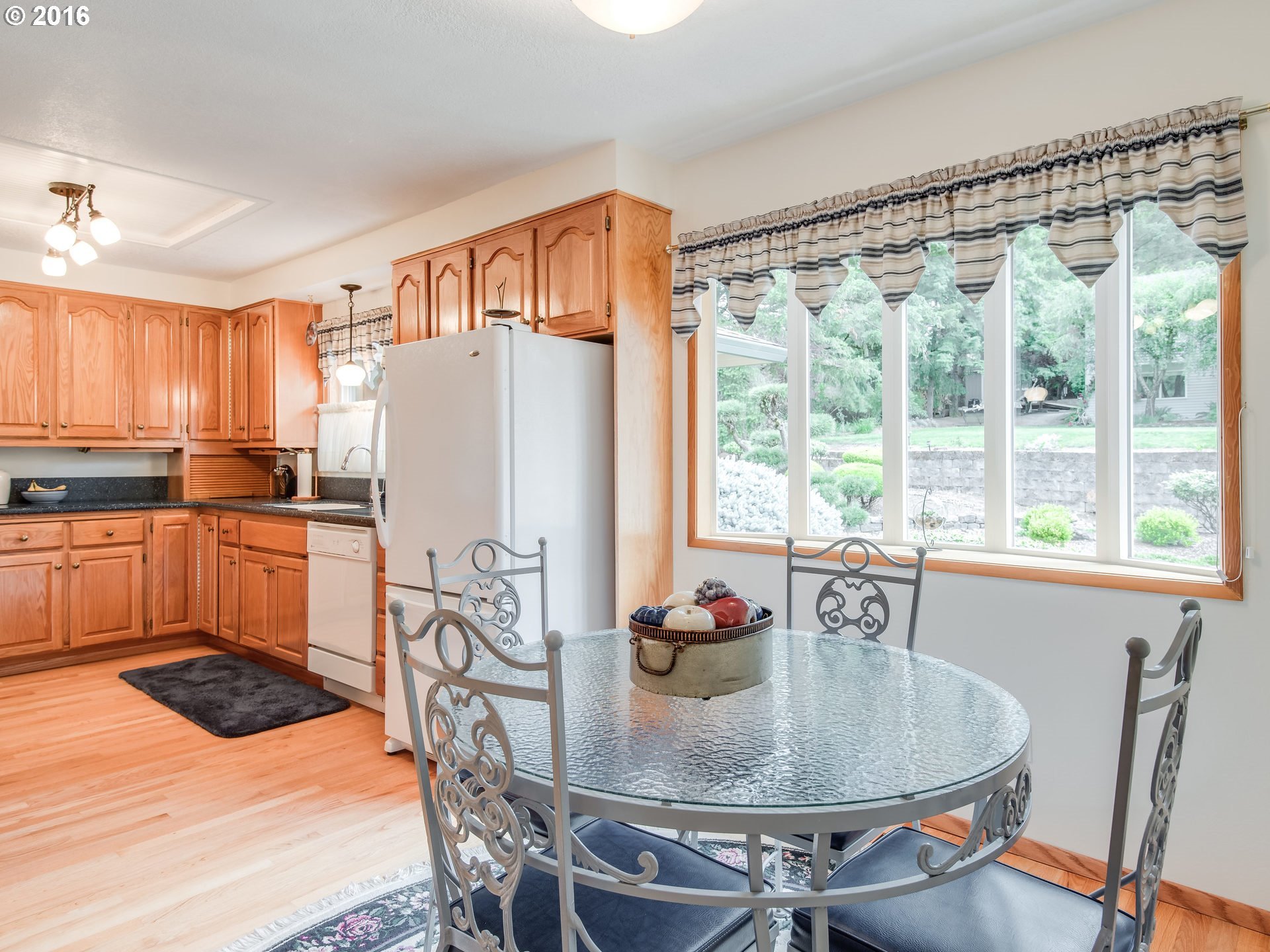 15855 Southwest Bull Mountain Road Tigard, OR 97224 - Photo 12 of 26 Gallery Image 12