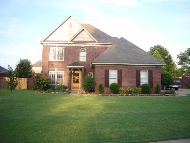 894 Rhett Butler Drive Collierville, TN 38017 - Photo 1 of 10 Gallery Image 1