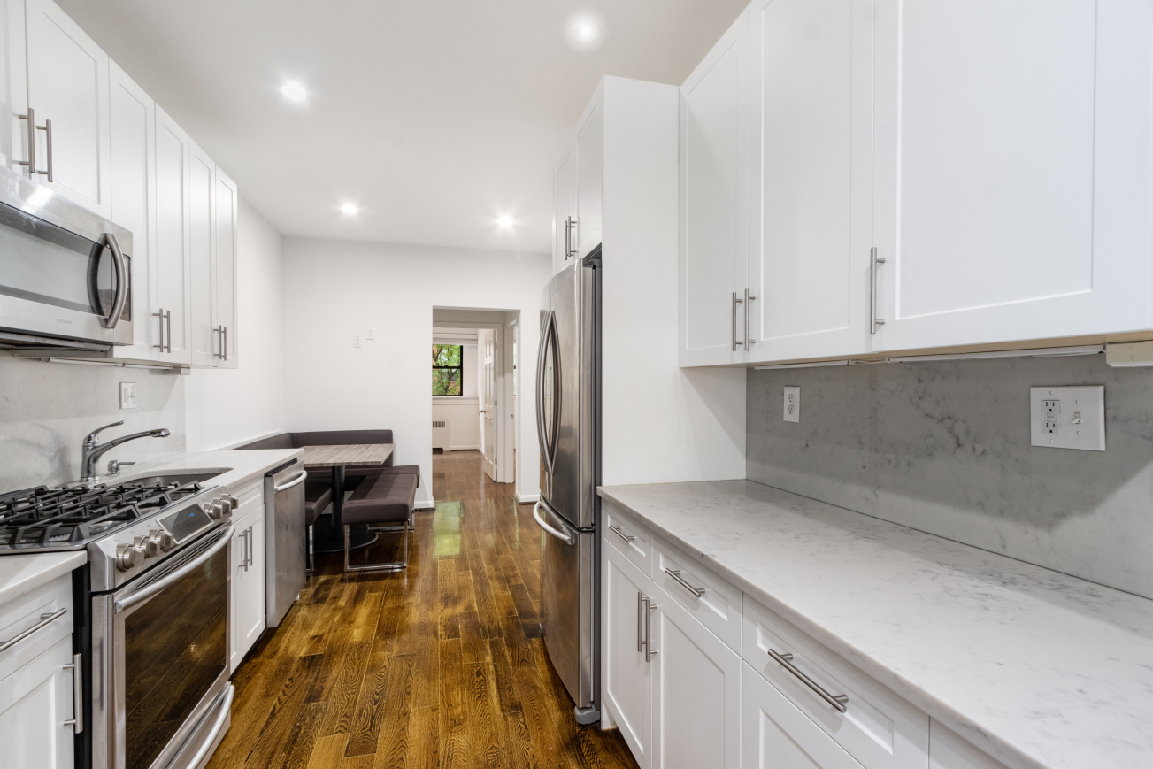 160 East 74th Street, Unit 2 Manhattan, NY 10021 - Photo 1 of 6