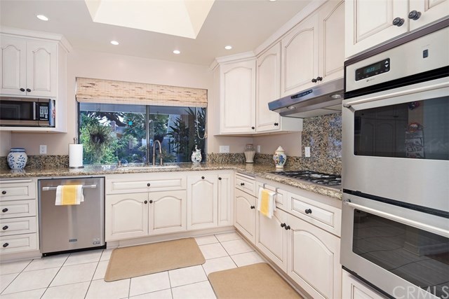 2120 North Studebaker Road Long Beach, CA 90815 - Photo 1 of 1 Gallery Image 1