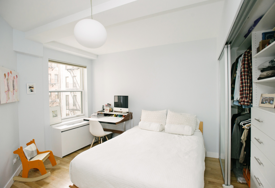 435 East 76th Street, Unit 4D Manhattan, NY 10021 - Photo 2 of 5