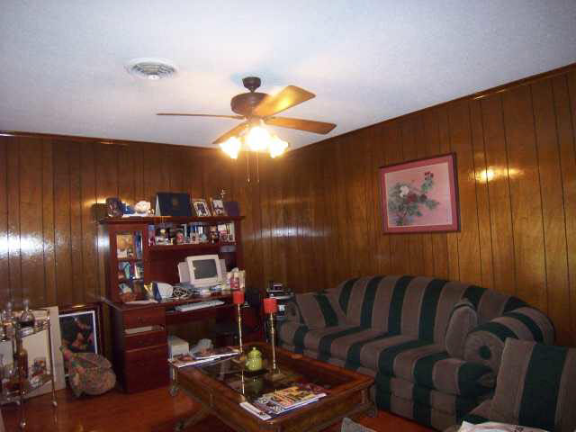 5378 Millbranch Road Memphis, TN 38116 - Photo 5 of 11
