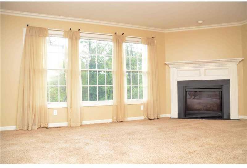 7015 Pin Oak Court McKees Rocks, PA 15136 - Photo 3 of 22 Gallery Image 3