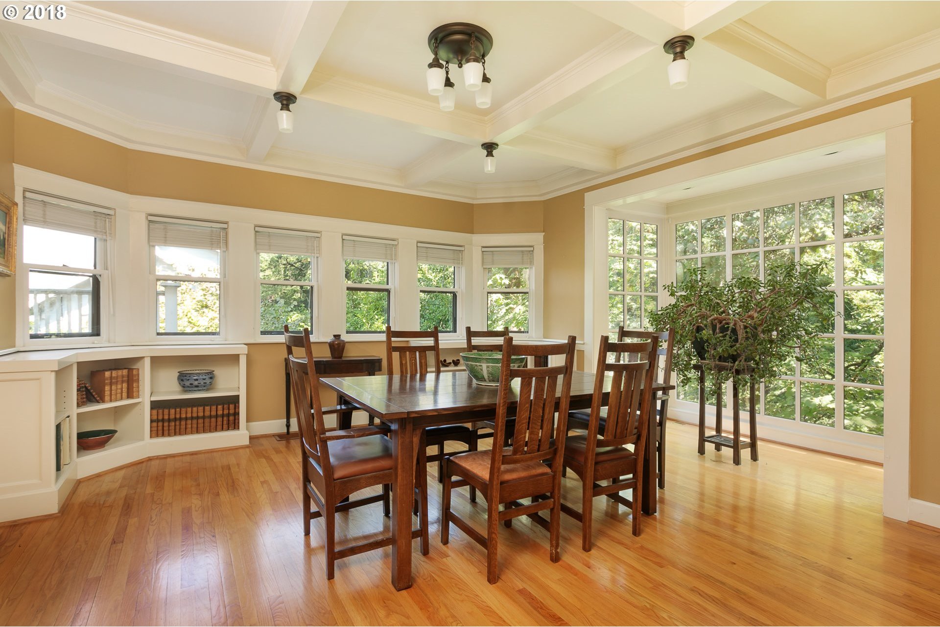 2004 Southwest 18th Avenue Portland, OR 97201 - Photo 7 of 32 Gallery Image 7