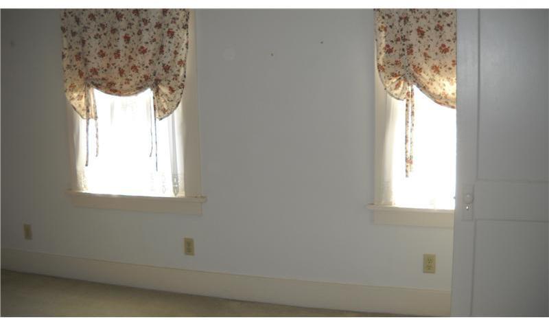 309 Darlington Road Beaver Falls, PA 15010 - Photo 8 of 12 Gallery Image 8
