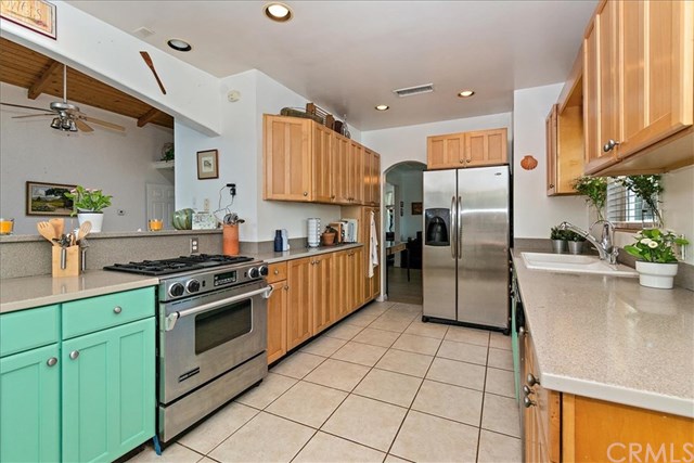 601 Manila Avenue Long Beach, CA 90814 - Photo 11 of 27