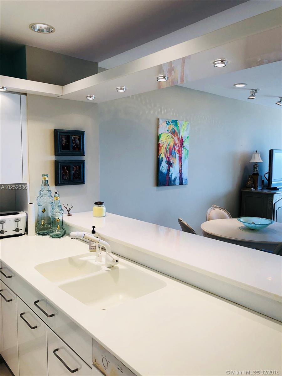 201 Crandon Boulevard, Unit 927 Key Biscayne, FL 33149 - Photo 4 of 13