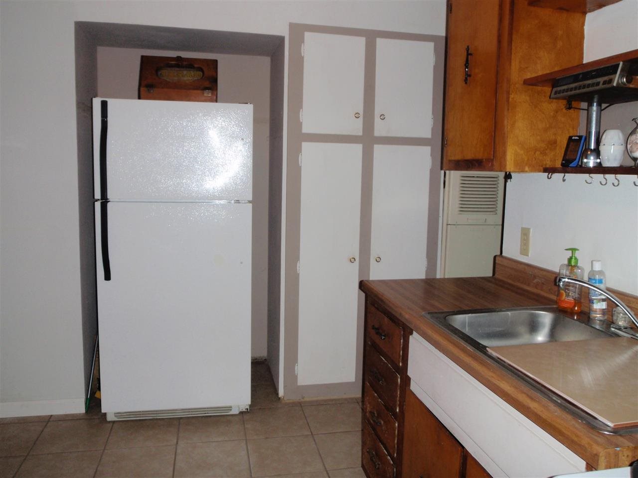 961 North Perkins Road Memphis, TN 38122 - Photo 11 of 19 Refrigerator and washer to remain with the property