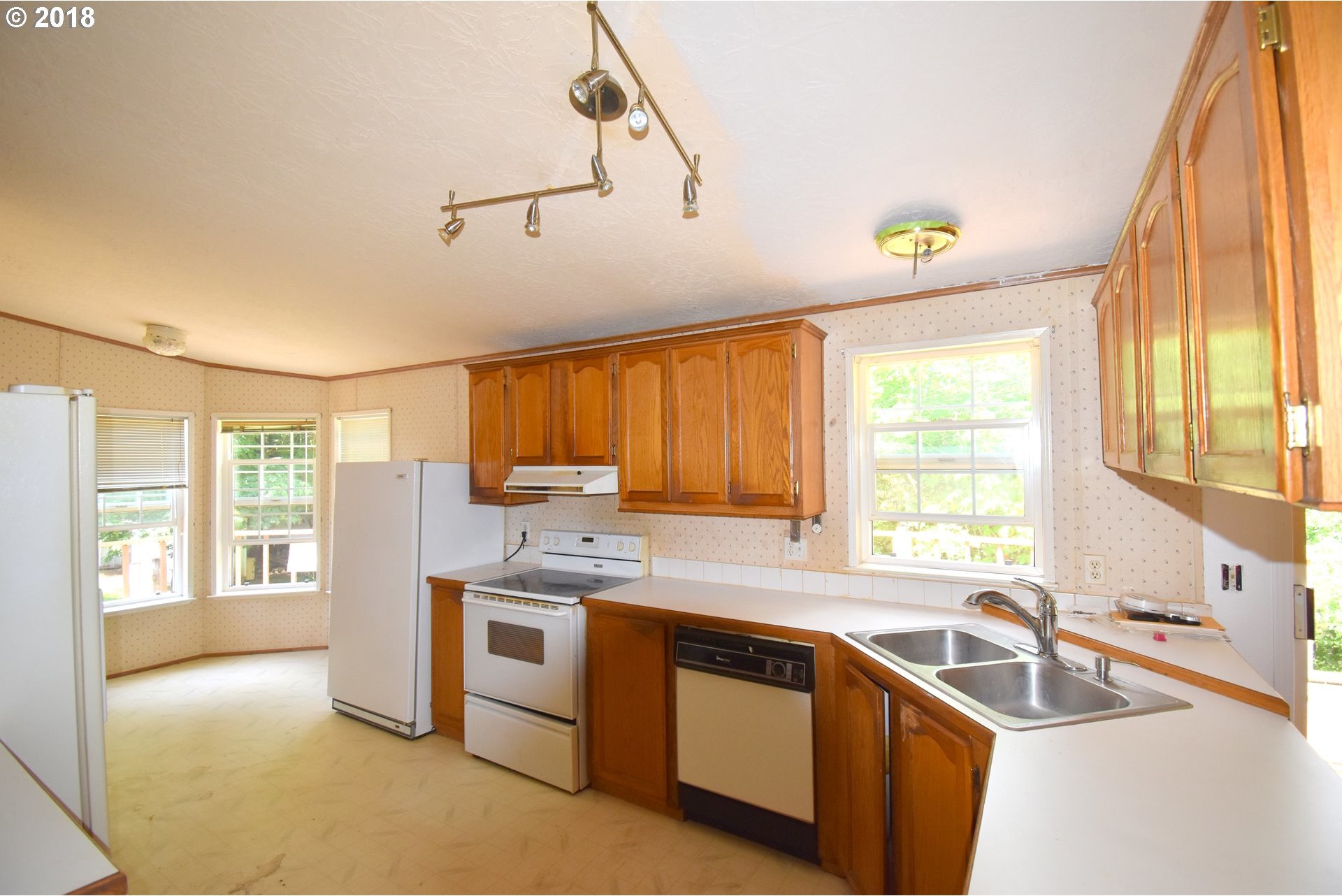 654 Schaffran Road Castle Rock, WA 98611 - Photo 13 of 21 Gallery Image 13