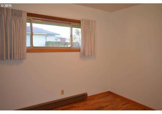 370 Northeast 3rd Street Dufur, OR 97021 - Photo 8 of 15 Gallery Image 8