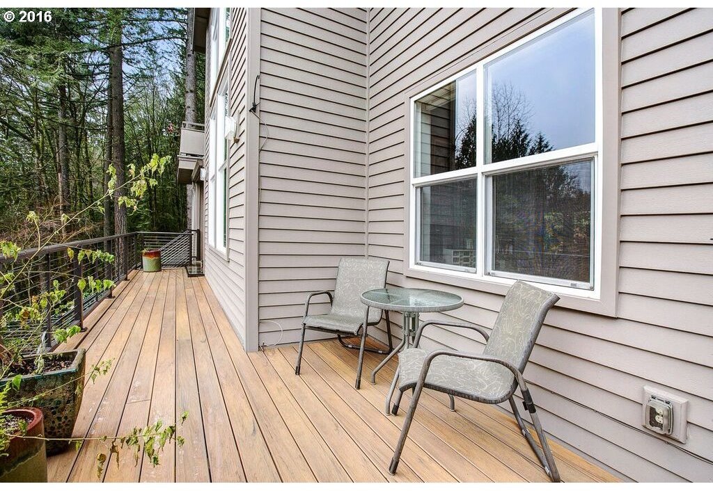 10737 Southwest Lancaster Road Portland, OR 97219 - Photo 9 of 32 Gallery Image 9