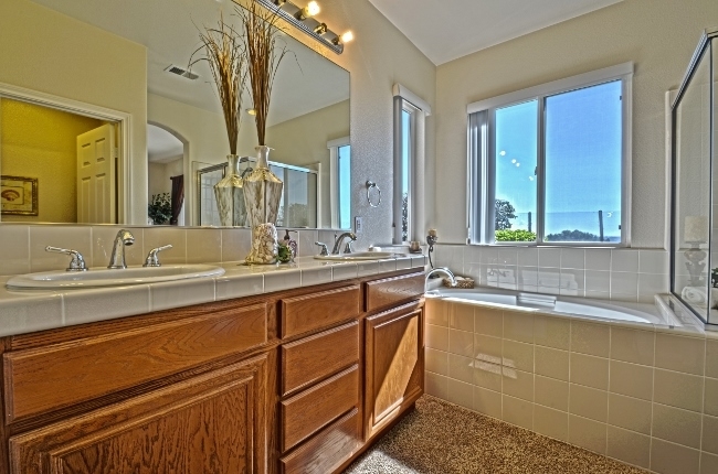 3549 Rock Ridge Road Carlsbad, CA 92010 - Photo 17 of 24