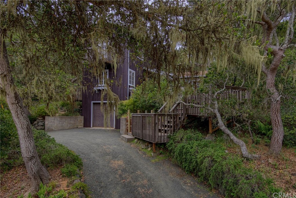 2581 Emerson Road Cambria, CA 93428 - Photo 2 of 31