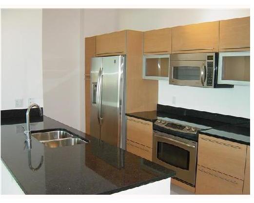 951 Brickell Avenue, Unit 1007 Miami, FL 33131 - Photo 4 of 10