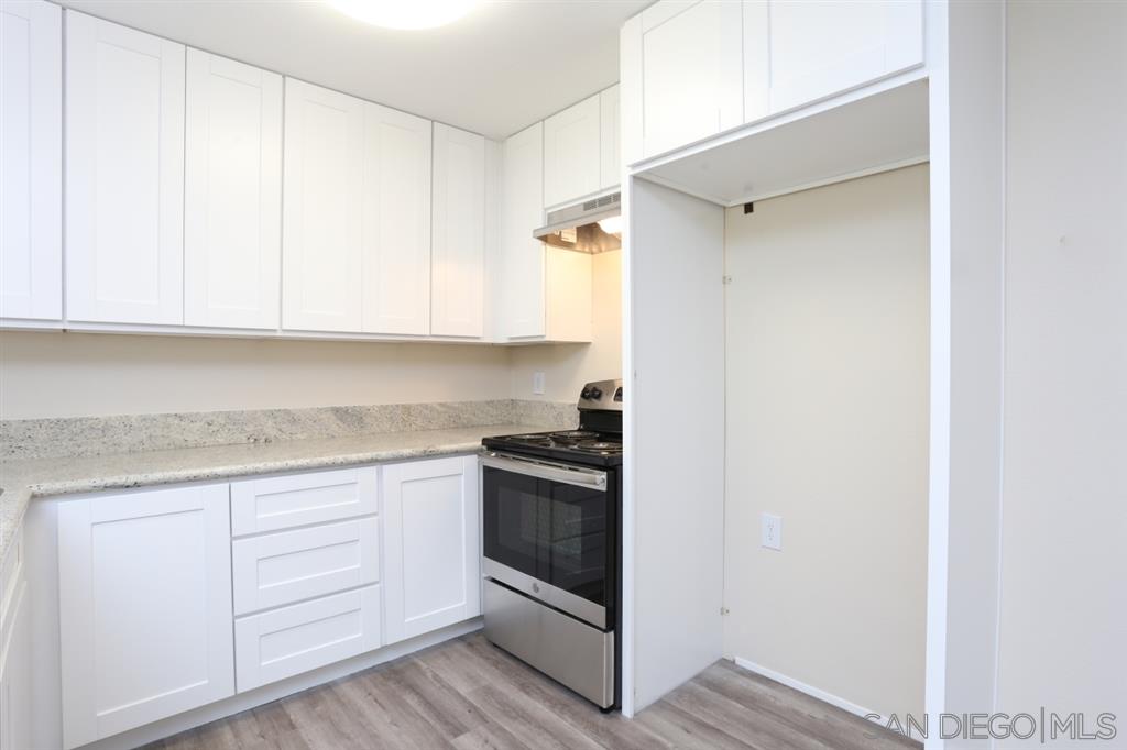 5930 Rancho Mission Road, Unit 101 San Diego, CA 92108 - Photo 6 of 22 Gallery Image 6