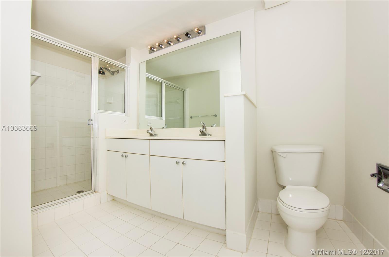 17100 North Bay Road, Unit 1616 Sunny Isles Beach, FL 33160 - Photo 18 of 23