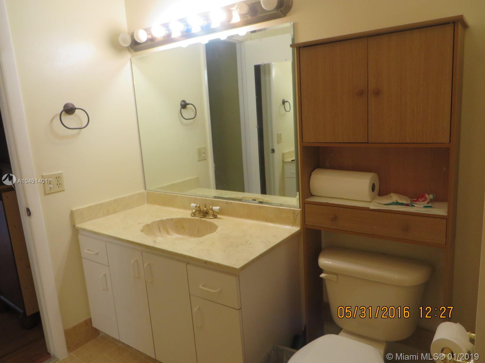 6775 Northwest 169th Street, Unit 30F Hialeah, FL 33015 - Photo 8 of 25
